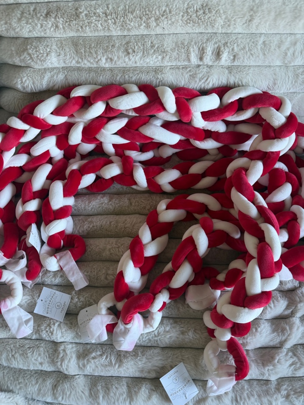 Wondershop Holiday Christmas Tree 🎄 Garland Red & White Festive 🎄Set of 4 NEW!